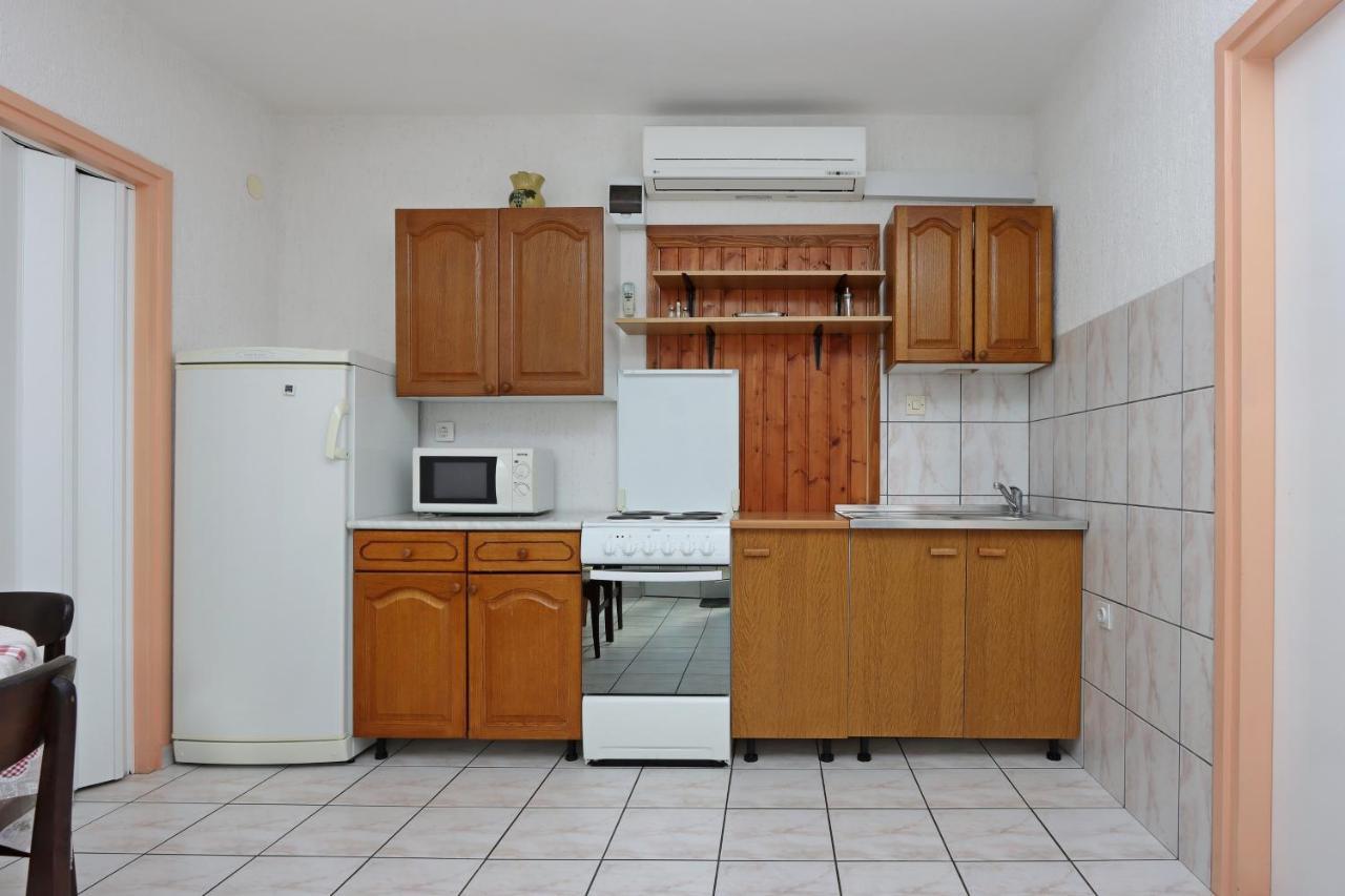 Apartments With A Parking Space Crikvenica - 12592 Exterior foto
