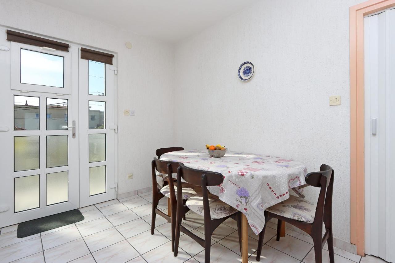 Apartments With A Parking Space Crikvenica - 12592 Exterior foto